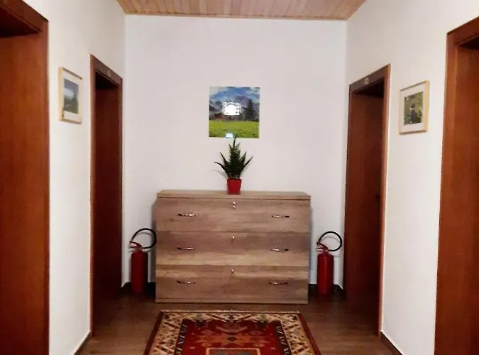 Alexander Bed & Breakfast *