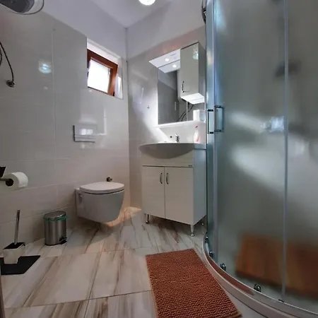 فندق مبيت وإفطار Alexander *