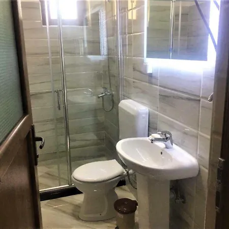 فندق مبيت وإفطار Alexander فالبني